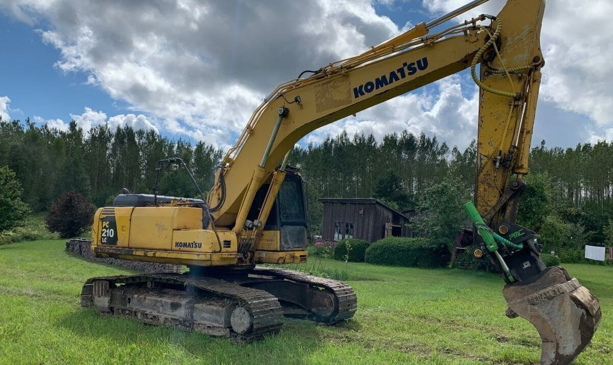 Komatsu PC210LC-8 - Crawler excavator: picture 1 Komatsu PC210LC-8 - Crawler excavator: picture 1