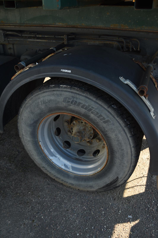 SCANIA P94     220 - Tipper: picture 2 SCANIA P94     220 - Tipper: picture 2