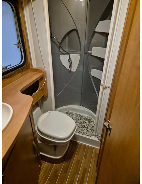 Leasing of Camper ROLLER TEAM AUTOROLLER 595 P..... trekhaak,eerste eigenaar. Camper ROLLER TEAM AUTOROLLER 595 P..... trekhaak,eerste eigenaar.: picture 18