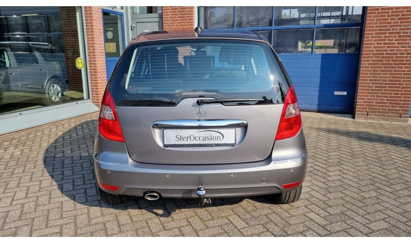 Mercedes-Benz A-Klasse A160 Automaat Elegance.airco.trekhaak. - Hatchback: picture 4 Mercedes-Benz A-Klasse A160 Automaat Elegance.airco.trekhaak. - Hatchback: picture 4