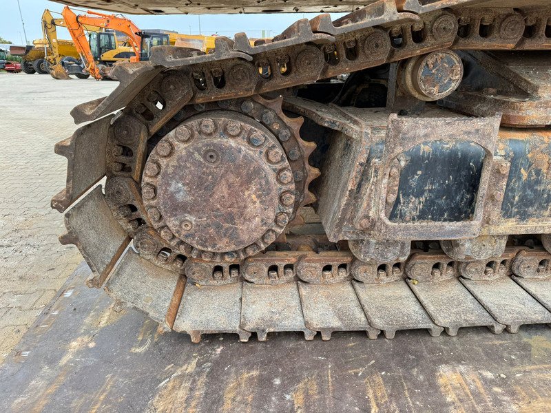 Excavator Caterpillar 374FL: picture 14 Excavator Caterpillar 374FL: picture 14