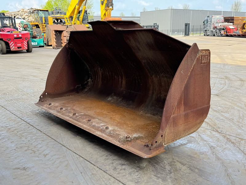 Caterpillar 966M Bucket 4.4 m3 - Bucket: picture 1 Caterpillar 966M Bucket 4.4 m3 - Bucket: picture 1