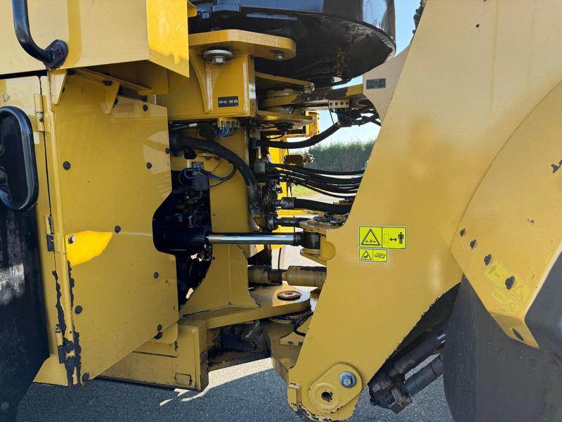 Wheel loader Caterpillar 980M: picture 20