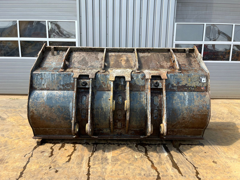 Bucket Doosan Bucket DL420-3 4500 l: picture 7