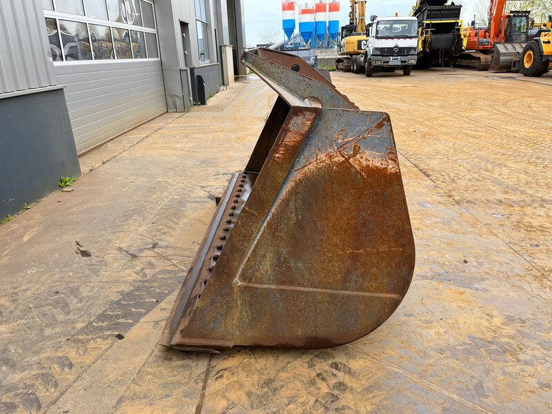 Doosan Bucket Doosan 3.5 CBM - Bucket: picture 5 Doosan Bucket Doosan 3.5 CBM - Bucket: picture 5