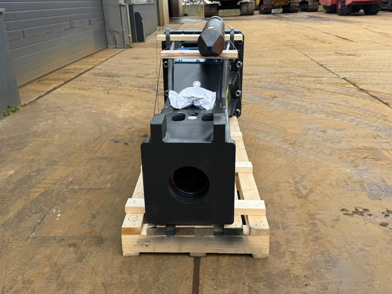 Hammer HS3200 - Hydraulic hammer: picture 4 Hammer HS3200 - Hydraulic hammer: picture 4