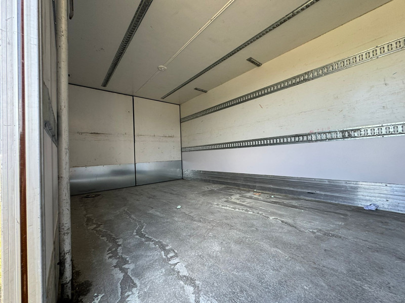 Refrigerator truck Iveco EUROCARGO ML100E19: picture 15 Refrigerator truck Iveco EUROCARGO ML100E19: picture 15