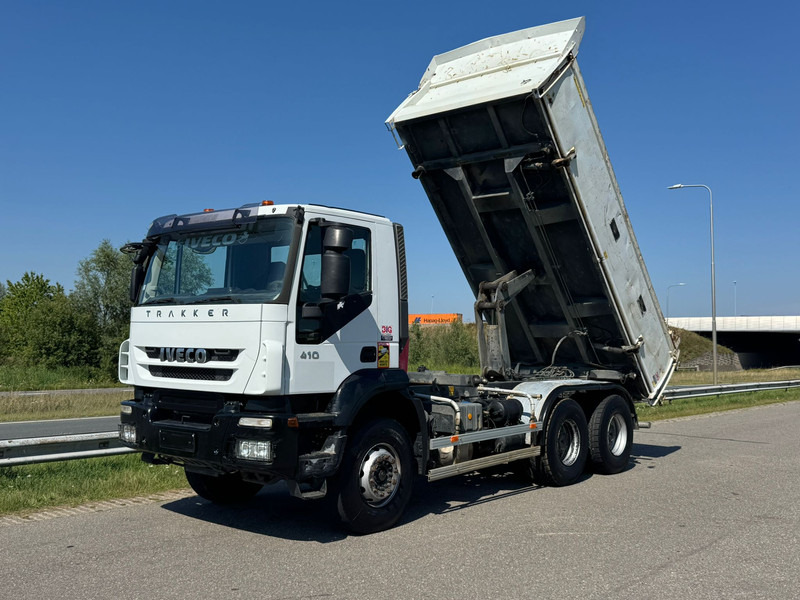 Iveco Trakker 410 6x4 Kipper - Tipper: picture 1 Iveco Trakker 410 6x4 Kipper - Tipper: picture 1