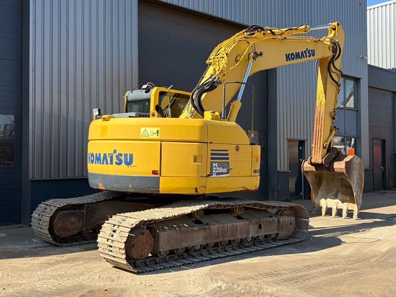 Komatsu PC228USLC-8 - Crawler excavator: picture 5 Komatsu PC228USLC-8 - Crawler excavator: picture 5