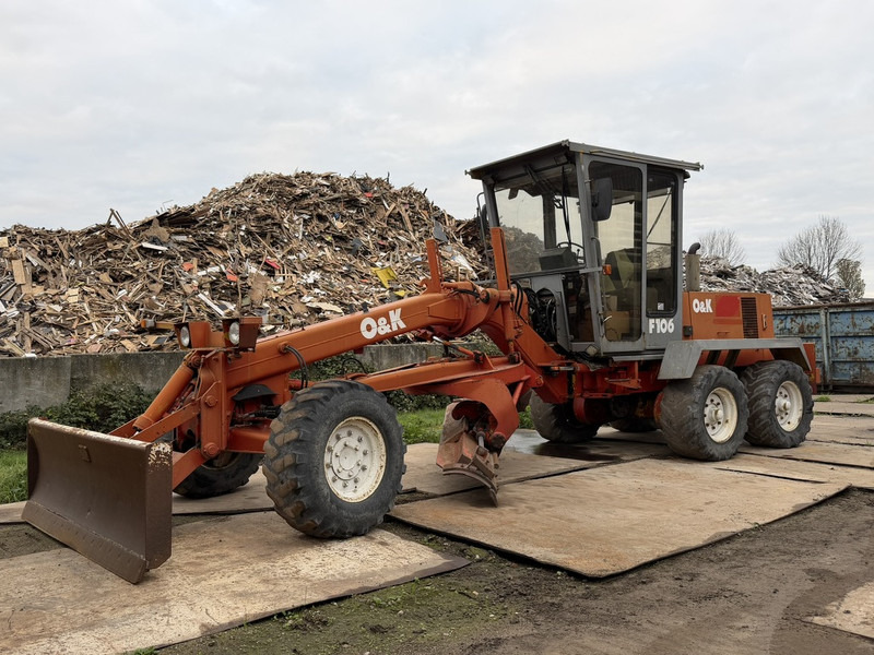 O & K F106A Motor Grader 6x6 - Grader: picture 2 O & K F106A Motor Grader 6x6 - Grader: picture 2