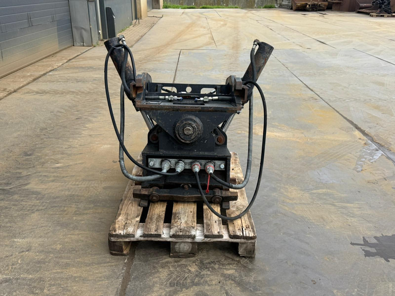 Verachtert CWT-40-H4N tilting quick coupler CW40 214-1033 - Quick coupler: picture 4 Verachtert CWT-40-H4N tilting quick coupler CW40 214-1033 - Quick coupler: picture 4