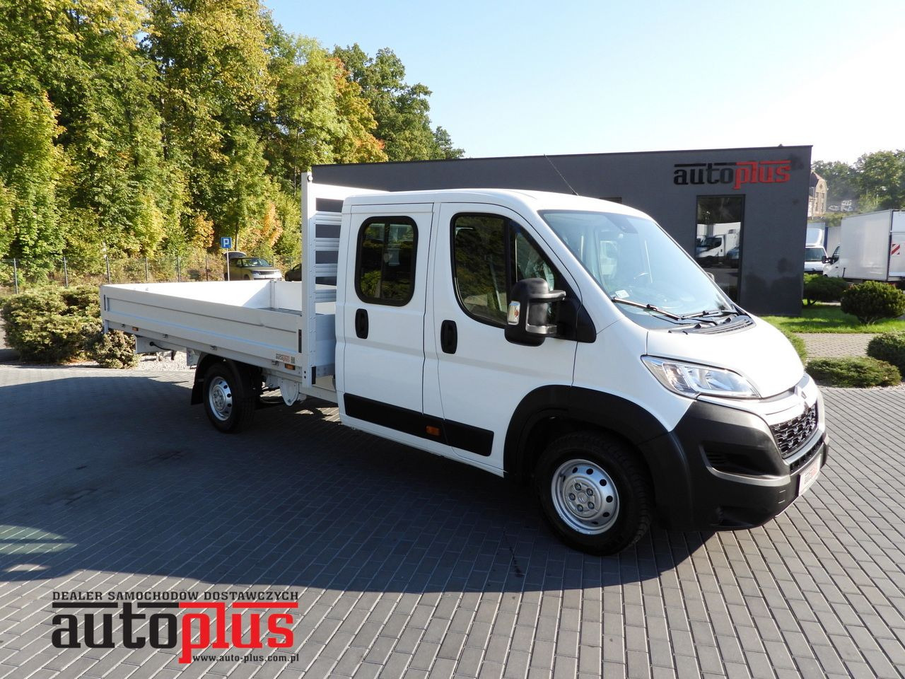 CITROEN JUMPER STAKE BODY DOUBLE CABIN DOKA 7 SEATS PNEUMATICS AIR CONDITIONING 140HP - Flatbed van: picture 1 CITROEN JUMPER STAKE BODY DOUBLE CABIN DOKA 7 SEATS PNEUMATICS AIR CONDITIONING 140HP - Flatbed van: picture 1