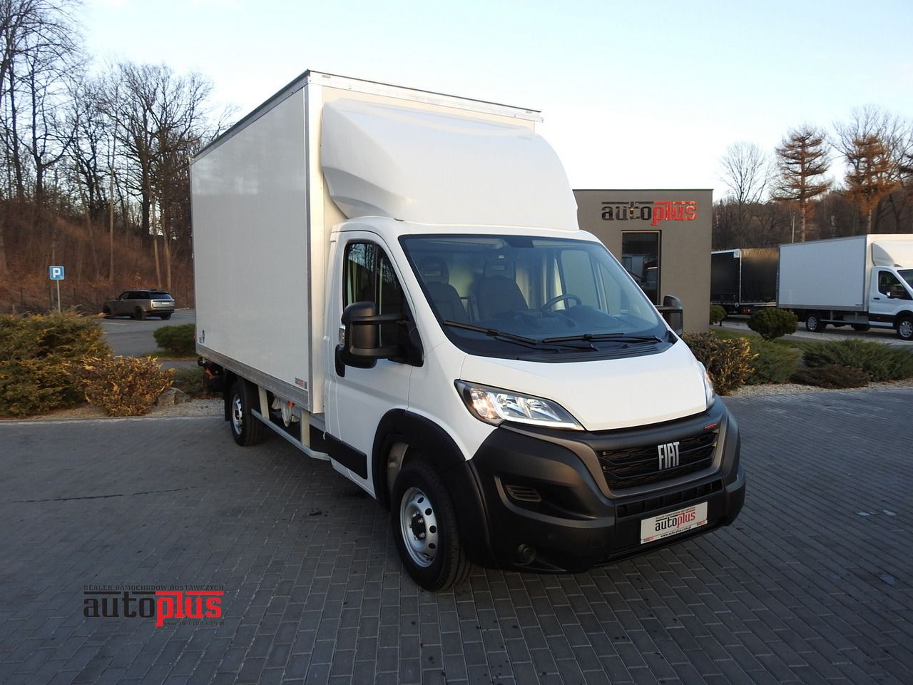 FIAT DUCATO BOX LIFT 8 PALLETS CRUISE CONTROL AIR CONDITIONING 140HP - Box van: picture 1 FIAT DUCATO BOX LIFT 8 PALLETS CRUISE CONTROL AIR CONDITIONING 140HP - Box van: picture 1