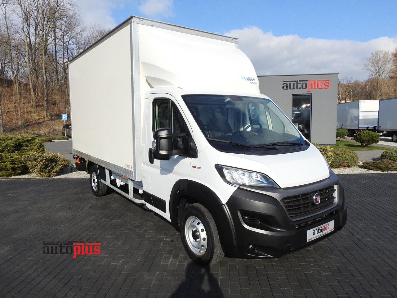 FIAT DUCATO BOX LIFT 8 PALLETS CRUISE CONTROL NAVIGATION LED LIGHTS AIR CONDITIONING 130HP - Box van: picture 1 FIAT DUCATO BOX LIFT 8 PALLETS CRUISE CONTROL NAVIGATION LED LIGHTS AIR CONDITIONING 130HP - Box van: picture 1