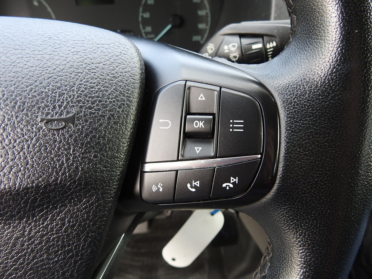 Panel van FORD TRANSIT BOX DELIVERY VAN 6 SEATS CRUISE CONTROL LED LIGHTS AIR CONDITIONING 180HP: picture 28 Panel van FORD TRANSIT BOX DELIVERY VAN 6 SEATS CRUISE CONTROL LED LIGHTS AIR CONDITIONING 180HP: picture 28