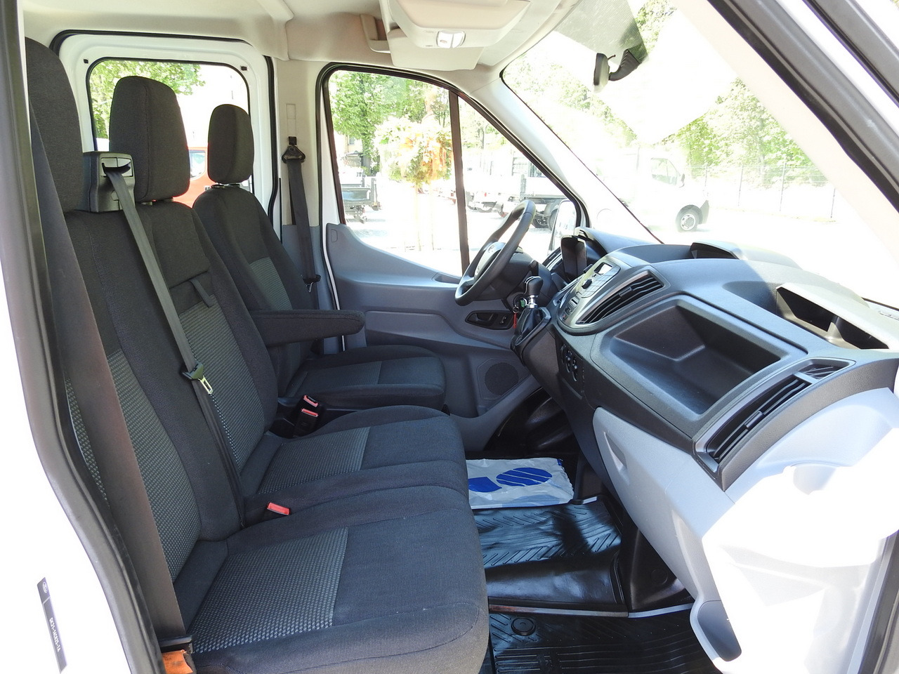 Combi van FORD TRANSIT STAKE BODY DOUBLE CABIN DOKA 7 SEATS AIR CONDITIONING  130HP: picture 30