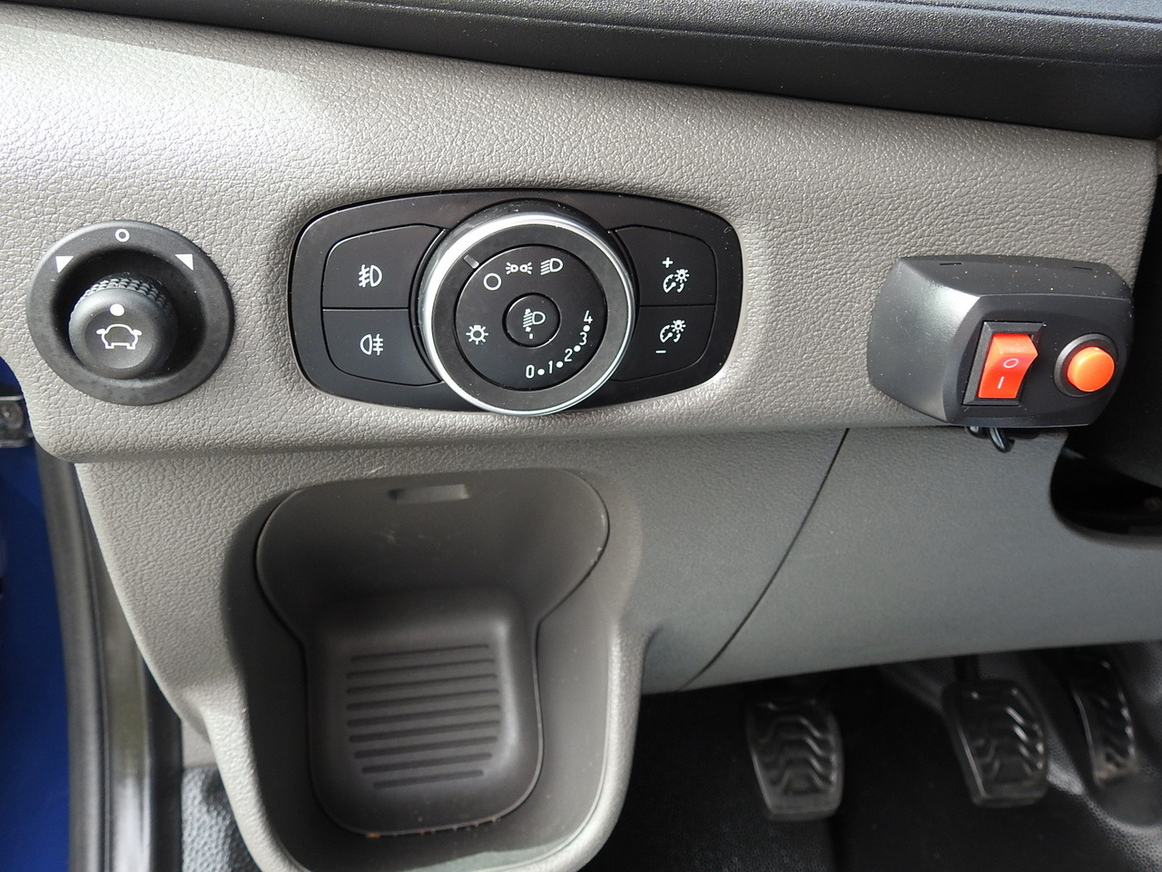 Combi van FORD TRANSIT STAKE BODY DOUBLE CABIN DOKA 7 SEATS CRUISE CONTROL AIR CONDITIONING LED LIGHTS  130HP: picture 25