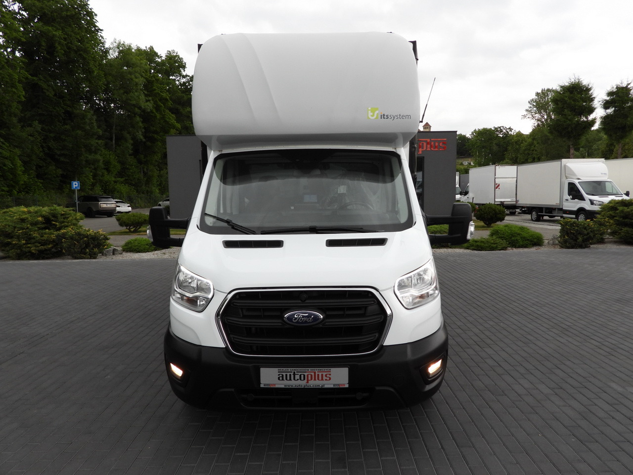 FORD TRANSIT TARPAULIN 10 PALLETS WEBASTO CRUISE CONTROL LED LIGHTS PNEUMATICS AIR CONDITIONING 160HP - Curtain side van: picture 5 FORD TRANSIT TARPAULIN 10 PALLETS WEBASTO CRUISE CONTROL LED LIGHTS PNEUMATICS AIR CONDITIONING 160HP - Curtain side van: picture 5