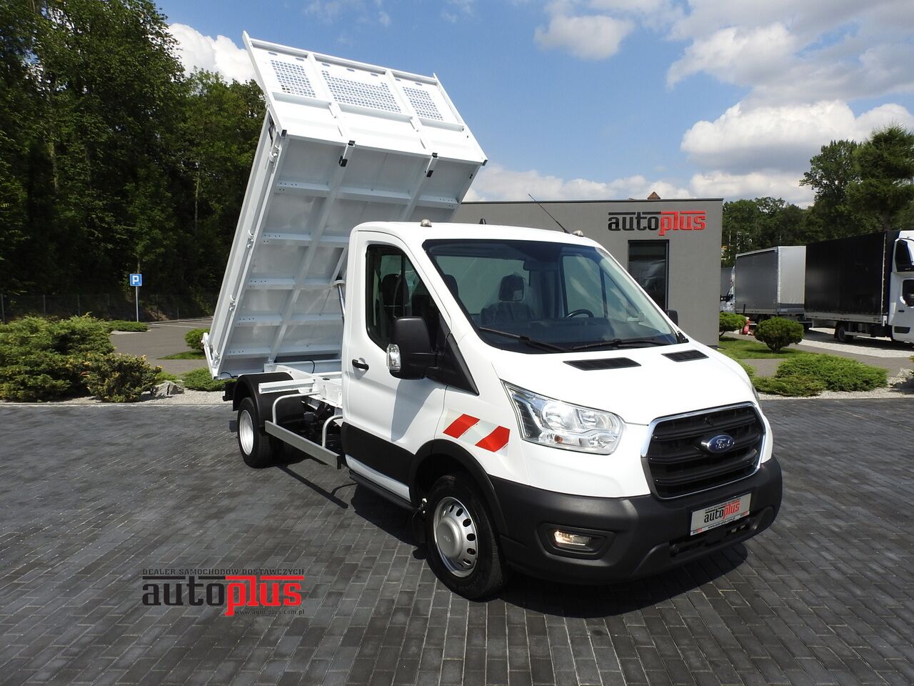 FORD TRANSIT TIPPER CRUISE CONTROL AIR CONDITIONING TWIN WHEELS 170HP - Tipper van: picture 1 FORD TRANSIT TIPPER CRUISE CONTROL AIR CONDITIONING TWIN WHEELS 170HP - Tipper van: picture 1
