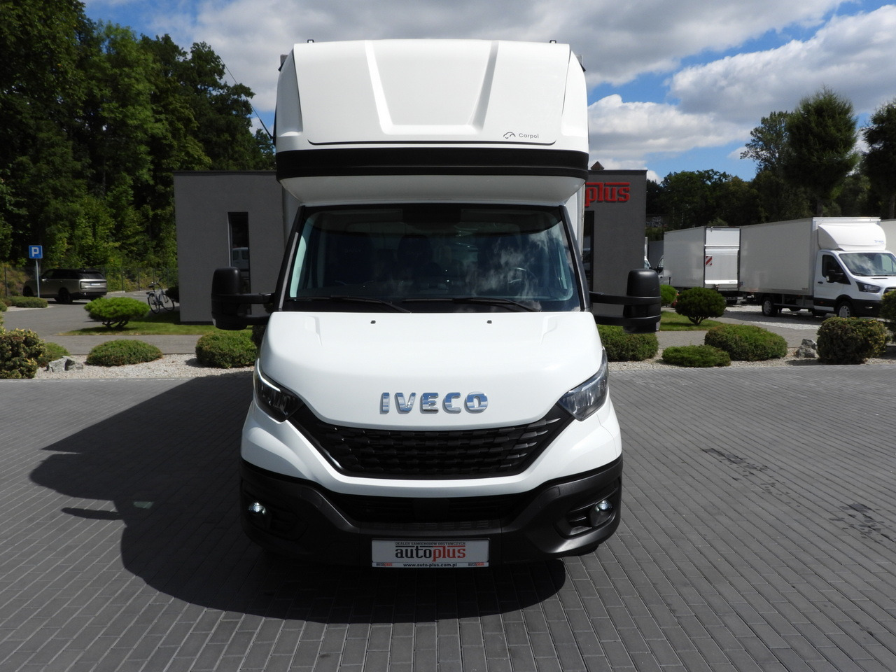 IVECO DAILY 35S18 TARPAULIN 10 PALLETS WEBASTO CRUISE CONTROL NAVIGATION LED LIGHTS AIR CONDITIONING 180HP - Curtain side van: picture 5 IVECO DAILY 35S18 TARPAULIN 10 PALLETS WEBASTO CRUISE CONTROL NAVIGATION LED LIGHTS AIR CONDITIONING 180HP - Curtain side van: picture 5