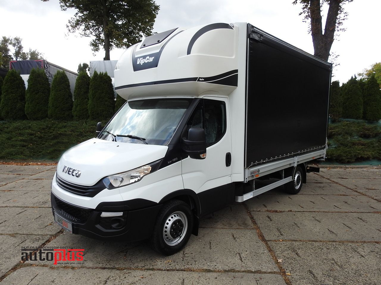 IVECO DAILY 35S18 TARPAULIN LIFT 8 PALLETS CRUISE CONTROL AIR CONDITIONING  180HP - Curtain side van: picture 1 IVECO DAILY 35S18 TARPAULIN LIFT 8 PALLETS CRUISE CONTROL AIR CONDITIONING  180HP - Curtain side van: picture 1