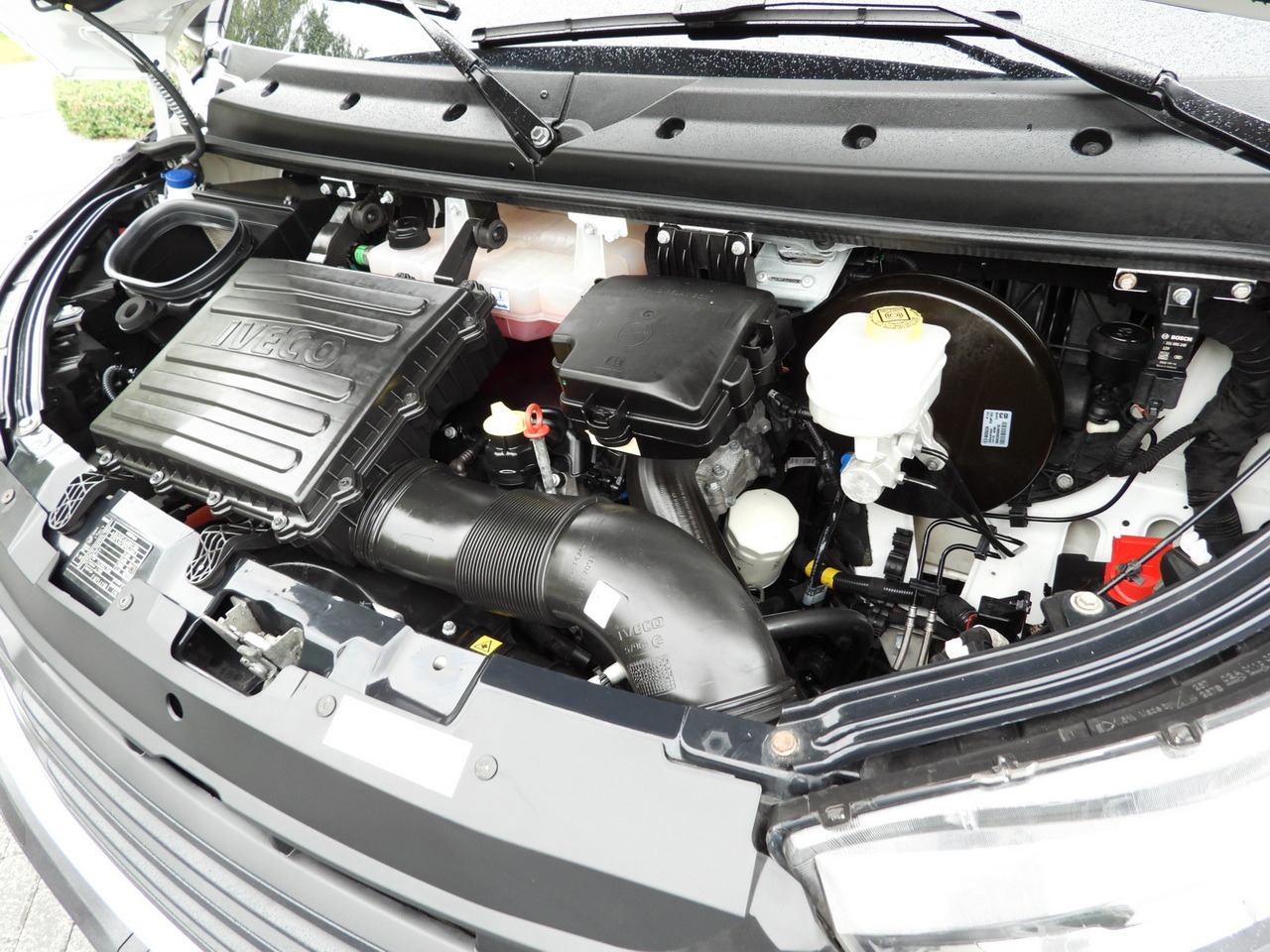 Curtain side van IVECO DAILY 35S18 TARPAULIN LIFT 8 PALLETS WEBASTO CRUISE CONTROL LED LIGHTS AIR CONDITIONING  180HP: picture 30 Curtain side van IVECO DAILY 35S18 TARPAULIN LIFT 8 PALLETS WEBASTO CRUISE CONTROL LED LIGHTS AIR CONDITIONING  180HP: picture 30