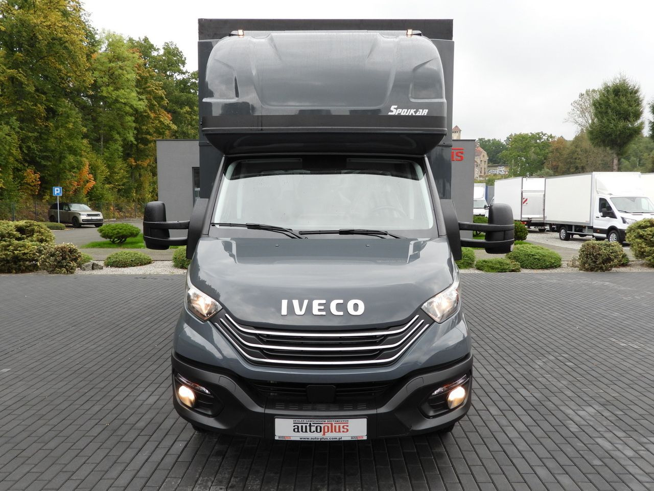 IVECO DAILY 50C18 TARPAULIN 14 PALLETS WEBASTO CRUISE CONTROL PNEUMATICS TWIN WHEELS AIR CONDITIONING 180HP - Curtain side van: picture 5 IVECO DAILY 50C18 TARPAULIN 14 PALLETS WEBASTO CRUISE CONTROL PNEUMATICS TWIN WHEELS AIR CONDITIONING 180HP - Curtain side van: picture 5