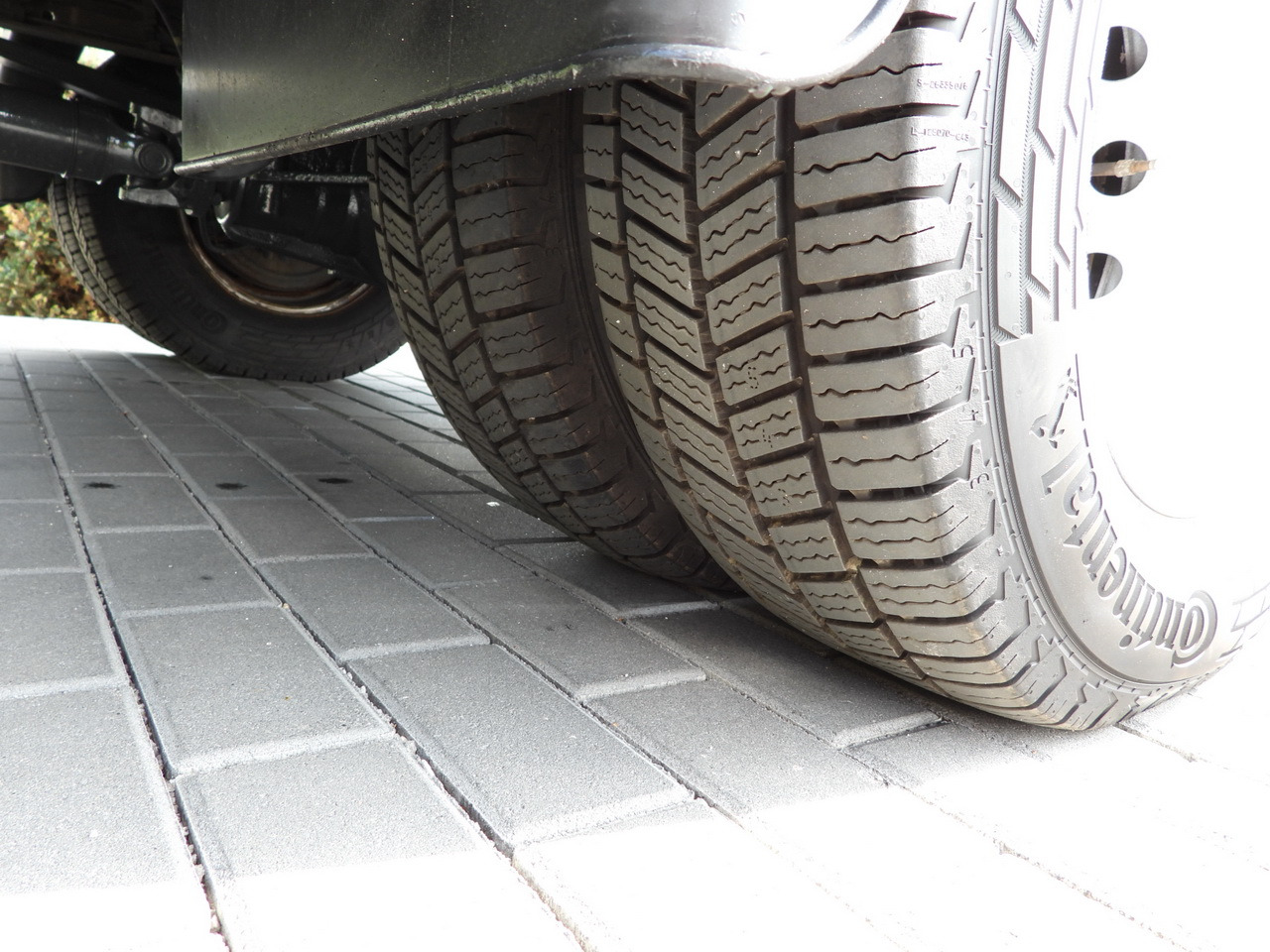 Refrigerator truck IVECO DAILY 70C17 REFRIGERATOR 1*C LIFT 10 PALLETS POWER SUPPLY 230V CRUISE CONTROL AIR CONDITIONING PNEUMATICS AUTOMATIC TRANSMISSION HI-MATIC TWIN WHEELS 170HP: picture 29 Refrigerator truck IVECO DAILY 70C17 REFRIGERATOR 1*C LIFT 10 PALLETS POWER SUPPLY 230V CRUISE CONTROL AIR CONDITIONING PNEUMATICS AUTOMATIC TRANSMISSION HI-MATIC TWIN WHEELS 170HP: picture 29