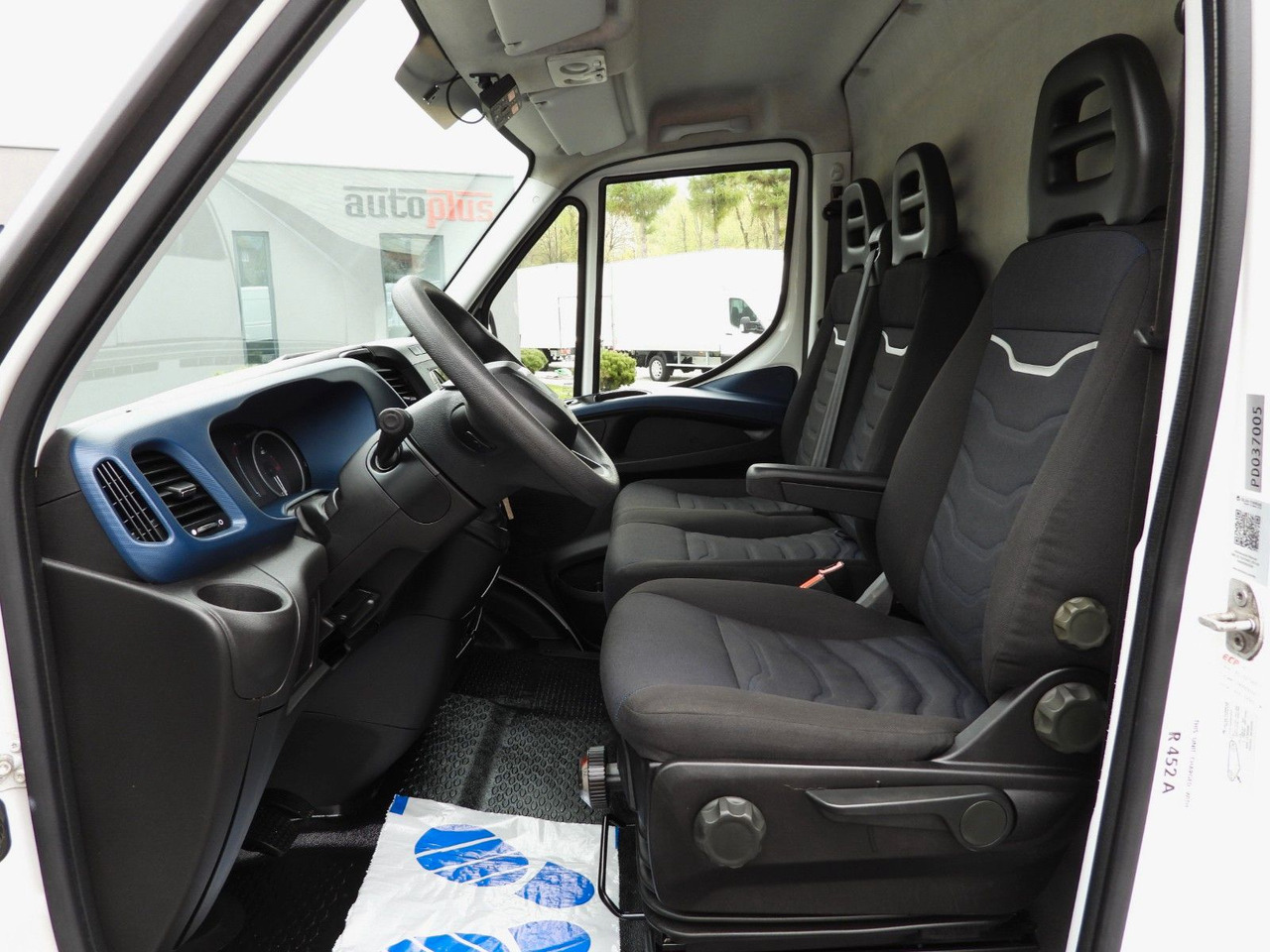 Leasing of  Iveco DAILY 35S14 KÜHLKASTENWAGEN -5*C STROMVERSORGUNG Iveco DAILY 35S14 KÜHLKASTENWAGEN -5*C STROMVERSORGUNG: picture 25
