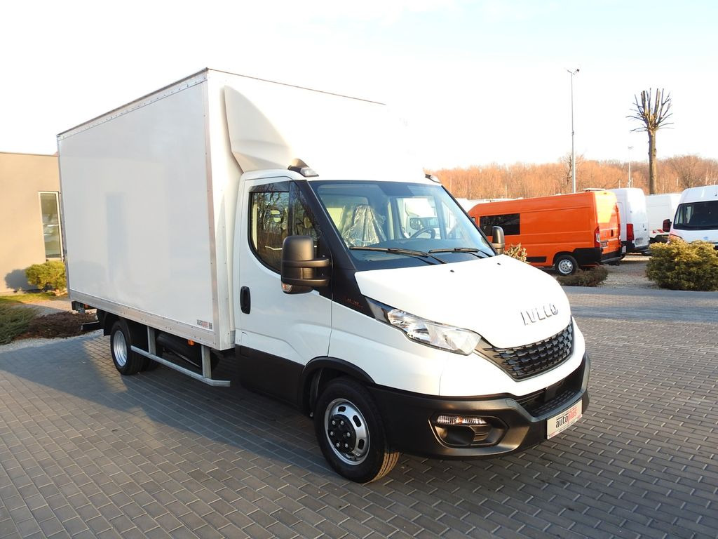 Iveco DAILY 35S16 KOFFER AUFZUG 8 PALETTEN TEMPOMAT - Box van: picture 4 Iveco DAILY 35S16 KOFFER AUFZUG 8 PALETTEN TEMPOMAT - Box van: picture 4