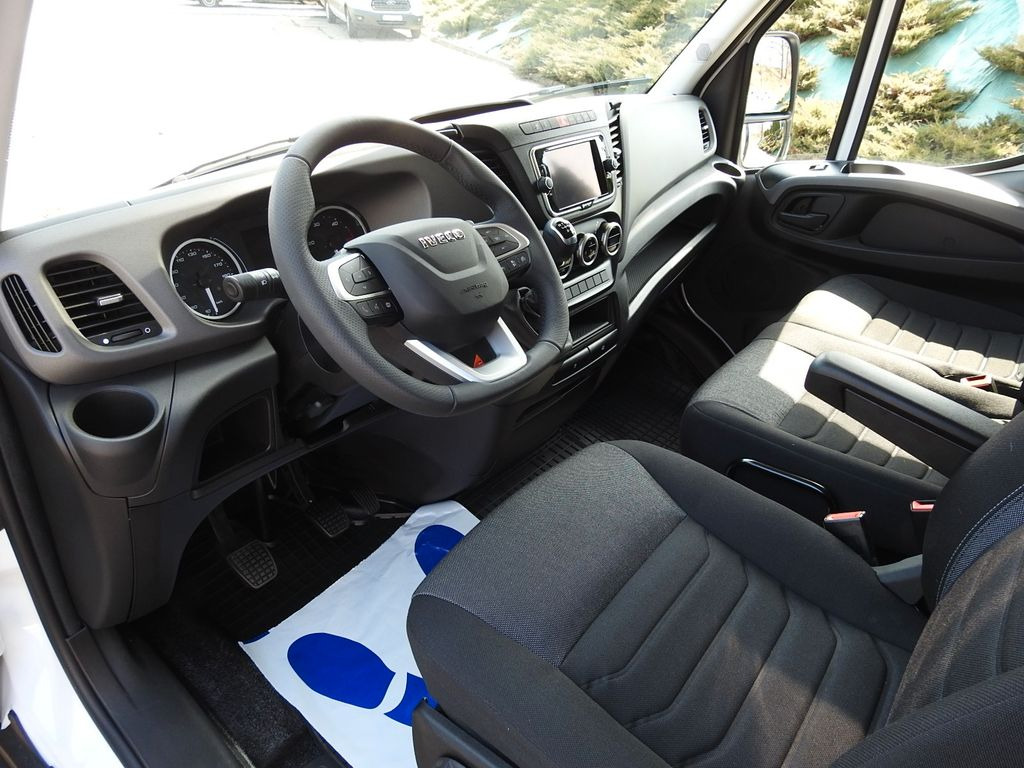 Iveco DAILY 35S18 PRITSCHE PLANE 10 PALETTEN AUFZUG - Curtain side van: picture 2 Iveco DAILY 35S18 PRITSCHE PLANE 10 PALETTEN AUFZUG - Curtain side van: picture 2