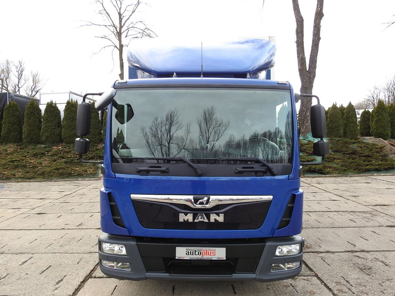 MAN TGL 12.220 BOX LIFT 18 PALLETS CRUISE CONTROLAIR CONDITIONING PNEUMATICS AUTOMATIC TWIN WHEELS  220HP - Box van: picture 5 MAN TGL 12.220 BOX LIFT 18 PALLETS CRUISE CONTROLAIR CONDITIONING PNEUMATICS AUTOMATIC TWIN WHEELS  220HP - Box van: picture 5