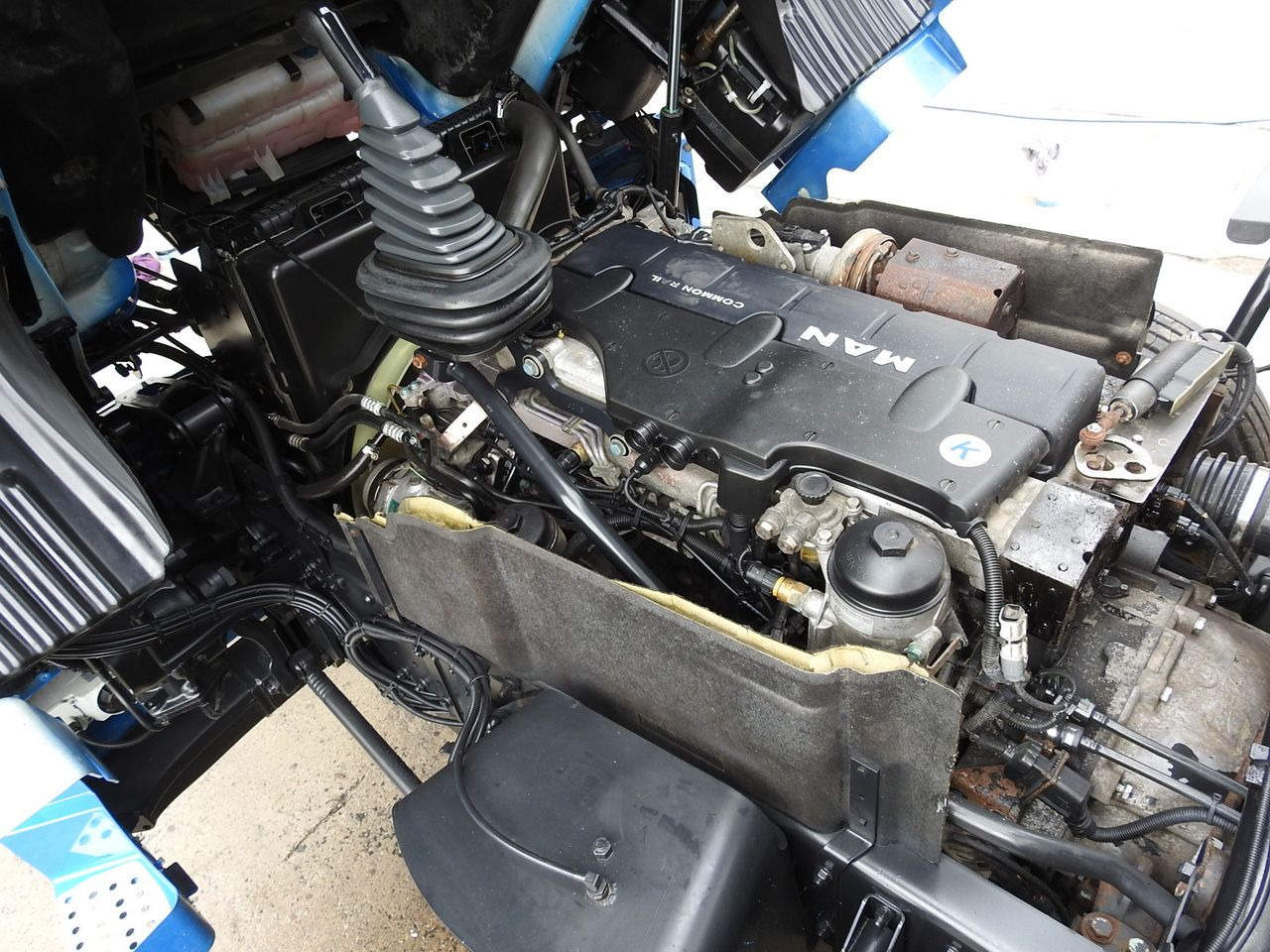 Leasing of MAN TGM 15.290 TARPAULIN LIFT 18 PALLETS CRUISE CONTROL TWIN WHEELS AIR CONDITIONING  290HP MAN TGM 15.290 TARPAULIN LIFT 18 PALLETS CRUISE CONTROL TWIN WHEELS AIR CONDITIONING  290HP: picture 40