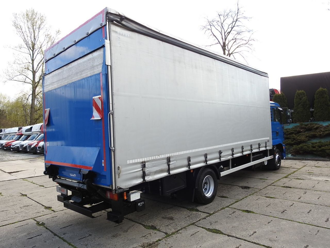 Leasing of MAN TGM 15.290 TARPAULIN LIFT 18 PALLETS CRUISE CONTROL TWIN WHEELS AIR CONDITIONING  290HP MAN TGM 15.290 TARPAULIN LIFT 18 PALLETS CRUISE CONTROL TWIN WHEELS AIR CONDITIONING  290HP: picture 16