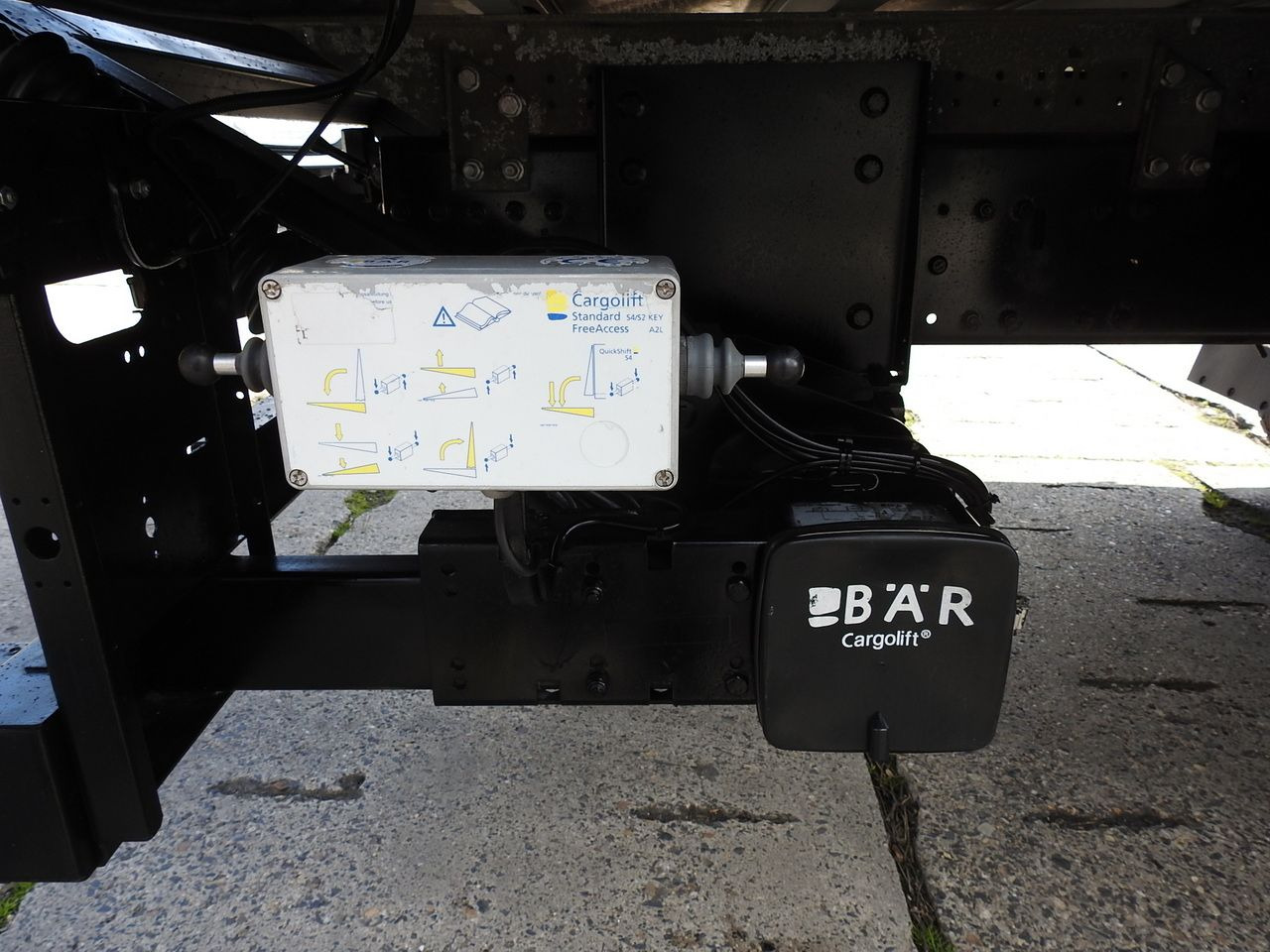 Leasing of MAN TGM 15.290 TARPAULIN LIFT 18 PALLETS CRUISE CONTROL TWIN WHEELS AIR CONDITIONING  290HP MAN TGM 15.290 TARPAULIN LIFT 18 PALLETS CRUISE CONTROL TWIN WHEELS AIR CONDITIONING  290HP: picture 32
