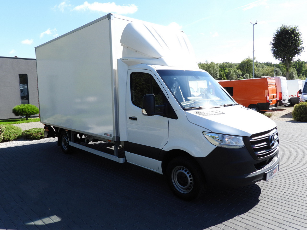 MERCEDES SPRINTER 315 BOX LIFT 8 PALLETS AIR CONDITIONING  150HP - Refrigerated van: picture 4 MERCEDES SPRINTER 315 BOX LIFT 8 PALLETS AIR CONDITIONING  150HP - Refrigerated van: picture 4