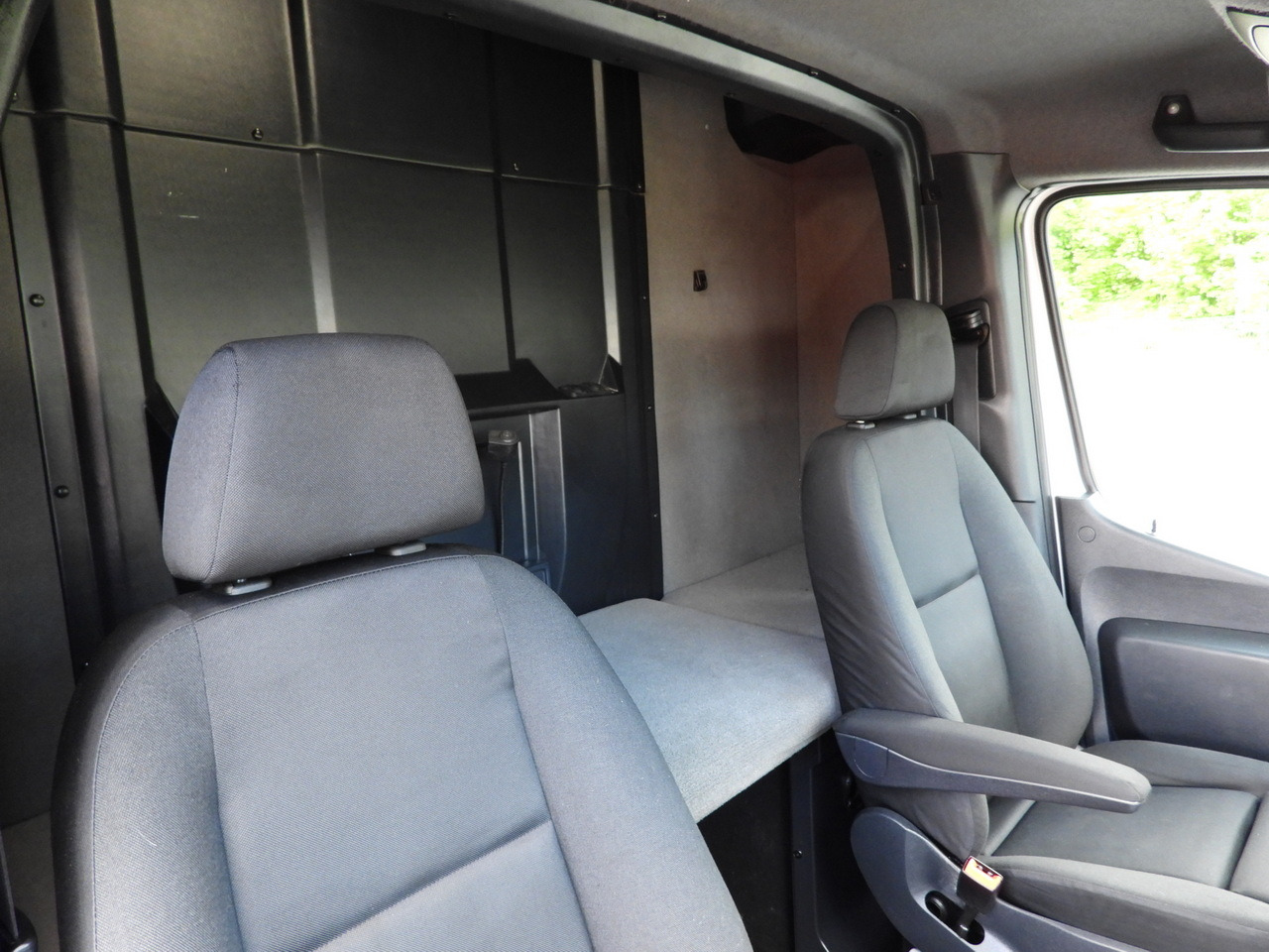 Leasing of MERCEDES SPRINTER 316 TARPAULIN LIFT 10 PALLETS WEBASTO CRUISE CONTROL PNEUMATICS AIR CONDITIONING  160HP MERCEDES SPRINTER 316 TARPAULIN LIFT 10 PALLETS WEBASTO CRUISE CONTROL PNEUMATICS AIR CONDITIONING  160HP: picture 44