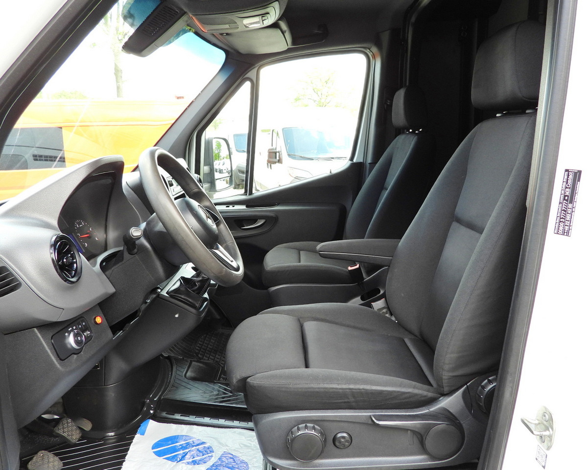 Leasing of MERCEDES SPRINTER 316 TARPAULIN LIFT 10 PALLETS WEBASTO CRUISE CONTROL PNEUMATICS AIR CONDITIONING  160HP MERCEDES SPRINTER 316 TARPAULIN LIFT 10 PALLETS WEBASTO CRUISE CONTROL PNEUMATICS AIR CONDITIONING  160HP: picture 30