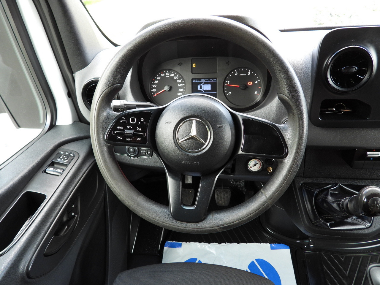 Leasing of MERCEDES SPRINTER 316 TARPAULIN LIFT 10 PALLETS WEBASTO CRUISE CONTROL PNEUMATICS AIR CONDITIONING  160HP MERCEDES SPRINTER 316 TARPAULIN LIFT 10 PALLETS WEBASTO CRUISE CONTROL PNEUMATICS AIR CONDITIONING  160HP: picture 35