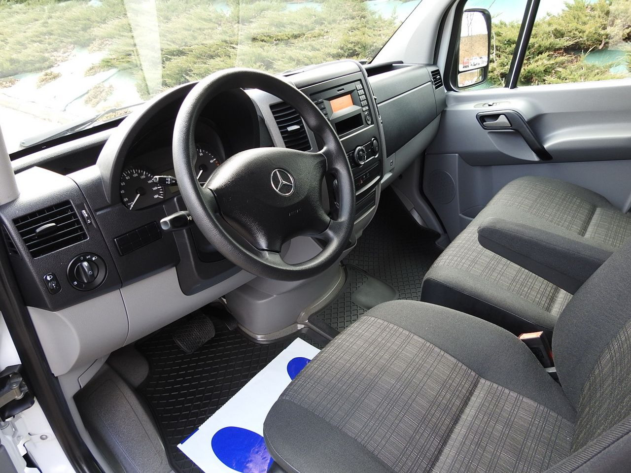 MERCEDES SPRINTER 316 THREE-WAY TIPPER CRUISE CONTROL AUTOMATIC TRANSMISSION AIR CONDITIONING 160HP - Tipper van: picture 2 MERCEDES SPRINTER 316 THREE-WAY TIPPER CRUISE CONTROL AUTOMATIC TRANSMISSION AIR CONDITIONING 160HP - Tipper van: picture 2