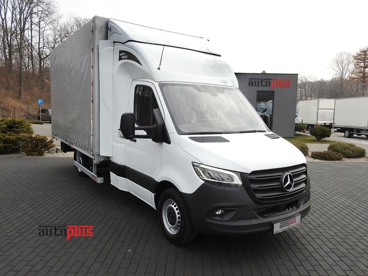 Mercedes-Benz SPRINTER 316 PRITSCHE PLANE 10 PALETTEN WEBASTO - Curtain side van, Combi van: picture 1 Mercedes-Benz SPRINTER 316 PRITSCHE PLANE 10 PALETTEN WEBASTO - Curtain side van, Combi van: picture 1