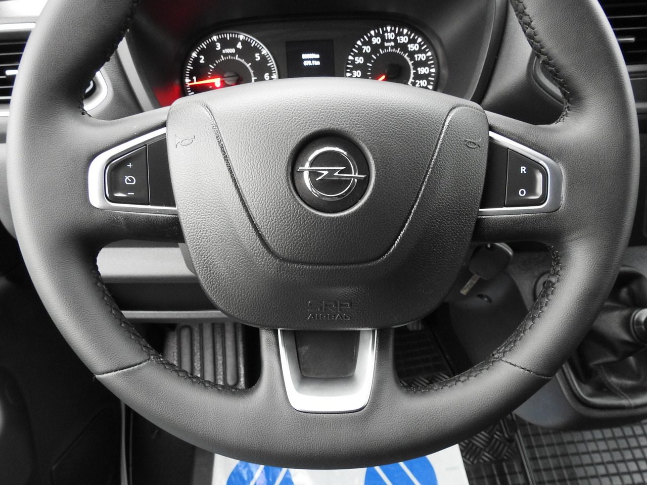 Refrigerated van OPEL MOVANO REFRIGERATOR VAN 0*C CRUISE CONTROL NAVIGATION AIR CONDITIONING LED LIGHTS 150HP: picture 32 Refrigerated van OPEL MOVANO REFRIGERATOR VAN 0*C CRUISE CONTROL NAVIGATION AIR CONDITIONING LED LIGHTS 150HP: picture 32