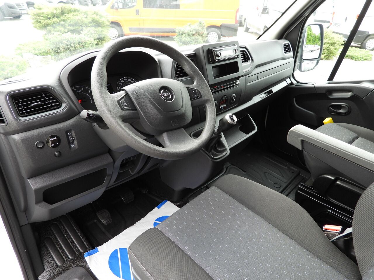 OPEL MOVANO TARPAULIN 10 PALLETS WEBASTO CRUISE CONTROL AIR CONDITIONING LED LIGHTS PNEUMATICS 165HP - Curtain side van: picture 2 OPEL MOVANO TARPAULIN 10 PALLETS WEBASTO CRUISE CONTROL AIR CONDITIONING LED LIGHTS PNEUMATICS 165HP - Curtain side van: picture 2