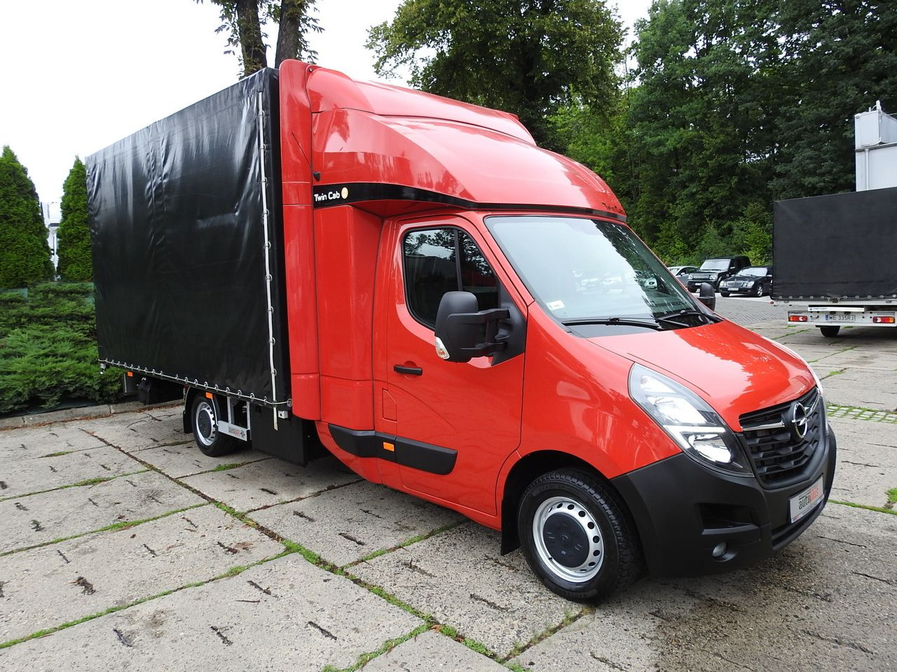OPEL MOVANO TARPAULIN 10 PALLETS WEBASTO CRUISE CONTROL LED LIGHTS PNEUMATICS AIR CONDITIONING 165HP - Curtain side van: picture 4 OPEL MOVANO TARPAULIN 10 PALLETS WEBASTO CRUISE CONTROL LED LIGHTS PNEUMATICS AIR CONDITIONING 165HP - Curtain side van: picture 4