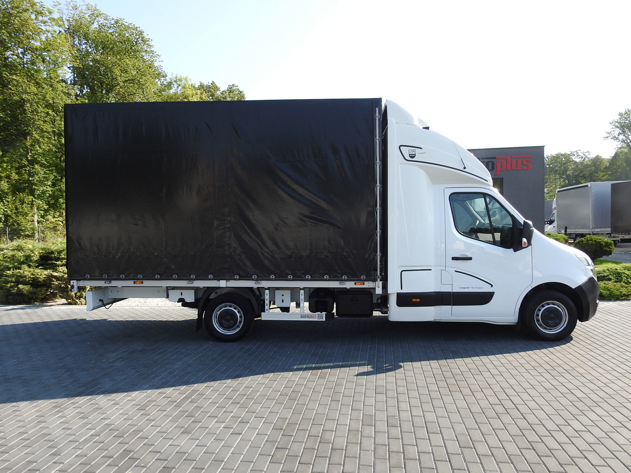 Curtain side van OPEL MOVANO TARPAULIN 8 PALLETS WEBASTO CRUISE CONTROL AIR CONDITIONING LED LIGHTS PNEUMATICS 165HP: picture 7 Curtain side van OPEL MOVANO TARPAULIN 8 PALLETS WEBASTO CRUISE CONTROL AIR CONDITIONING LED LIGHTS PNEUMATICS 165HP: picture 7