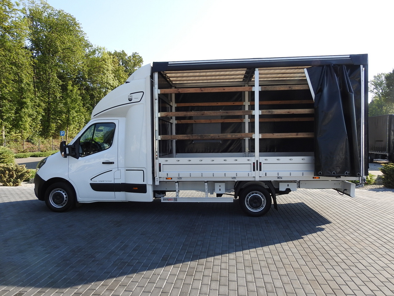 Curtain side van OPEL MOVANO TARPAULIN 8 PALLETS WEBASTO CRUISE CONTROL AIR CONDITIONING LED LIGHTS PNEUMATICS 165HP: picture 8 Curtain side van OPEL MOVANO TARPAULIN 8 PALLETS WEBASTO CRUISE CONTROL AIR CONDITIONING LED LIGHTS PNEUMATICS 165HP: picture 8