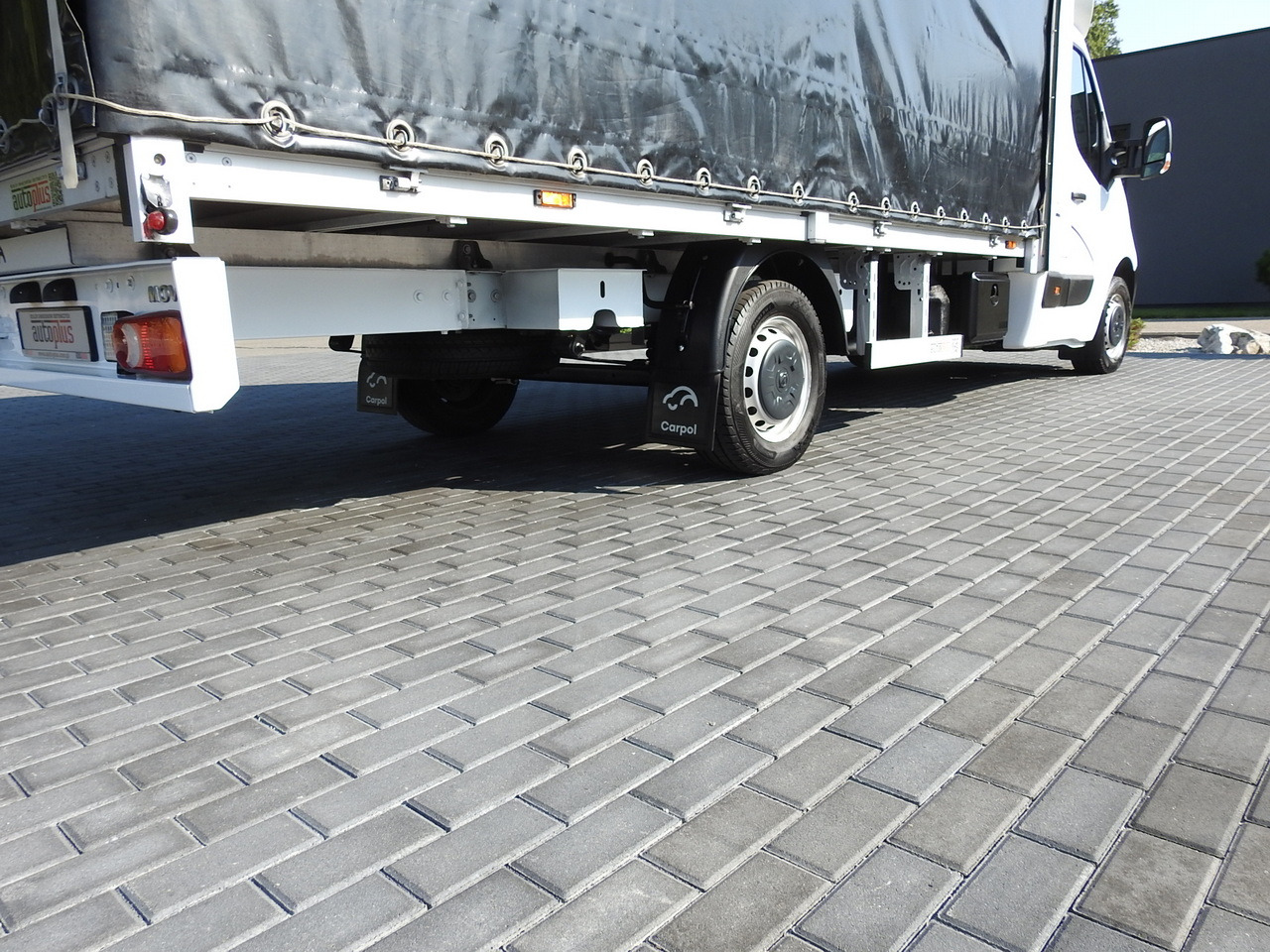 Curtain side van OPEL MOVANO TARPAULIN 8 PALLETS WEBASTO CRUISE CONTROL AIR CONDITIONING LED LIGHTS PNEUMATICS 165HP: picture 17 Curtain side van OPEL MOVANO TARPAULIN 8 PALLETS WEBASTO CRUISE CONTROL AIR CONDITIONING LED LIGHTS PNEUMATICS 165HP: picture 17