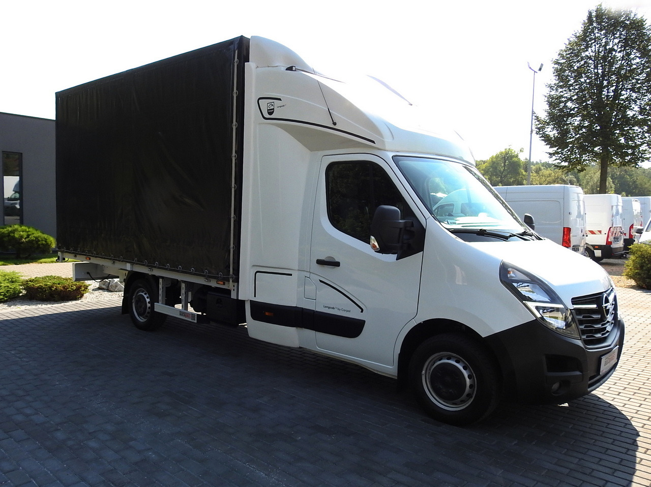 OPEL MOVANO TARPAULIN 8 PALLETS WEBASTO CRUISE CONTROL AIR CONDITIONING LED LIGHTS PNEUMATICS 165HP - Curtain side van: picture 4 OPEL MOVANO TARPAULIN 8 PALLETS WEBASTO CRUISE CONTROL AIR CONDITIONING LED LIGHTS PNEUMATICS 165HP - Curtain side van: picture 4