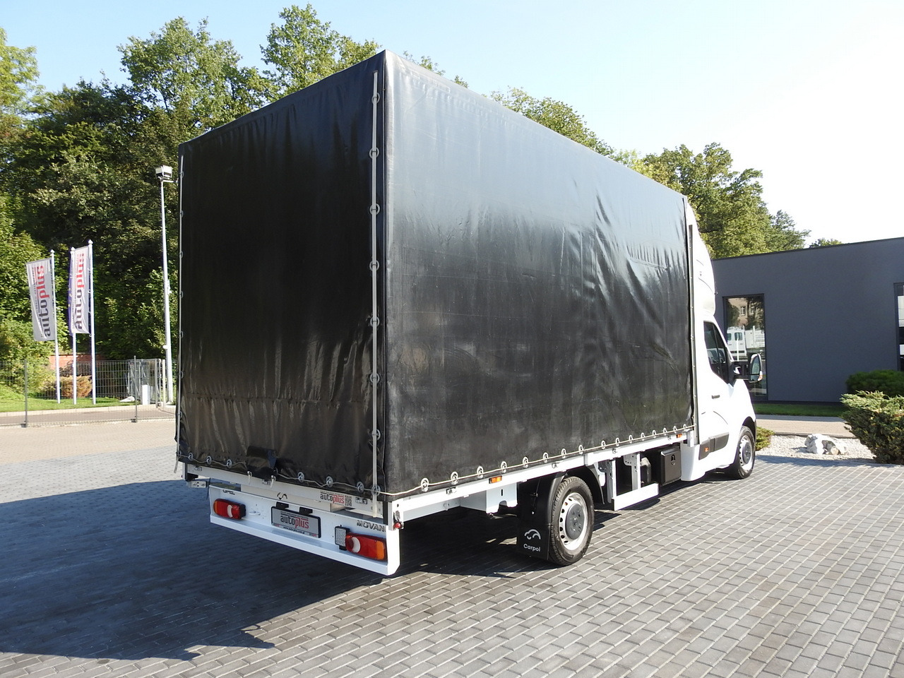 Curtain side van OPEL MOVANO TARPAULIN 8 PALLETS WEBASTO CRUISE CONTROL AIR CONDITIONING LED LIGHTS PNEUMATICS 165HP: picture 13 Curtain side van OPEL MOVANO TARPAULIN 8 PALLETS WEBASTO CRUISE CONTROL AIR CONDITIONING LED LIGHTS PNEUMATICS 165HP: picture 13