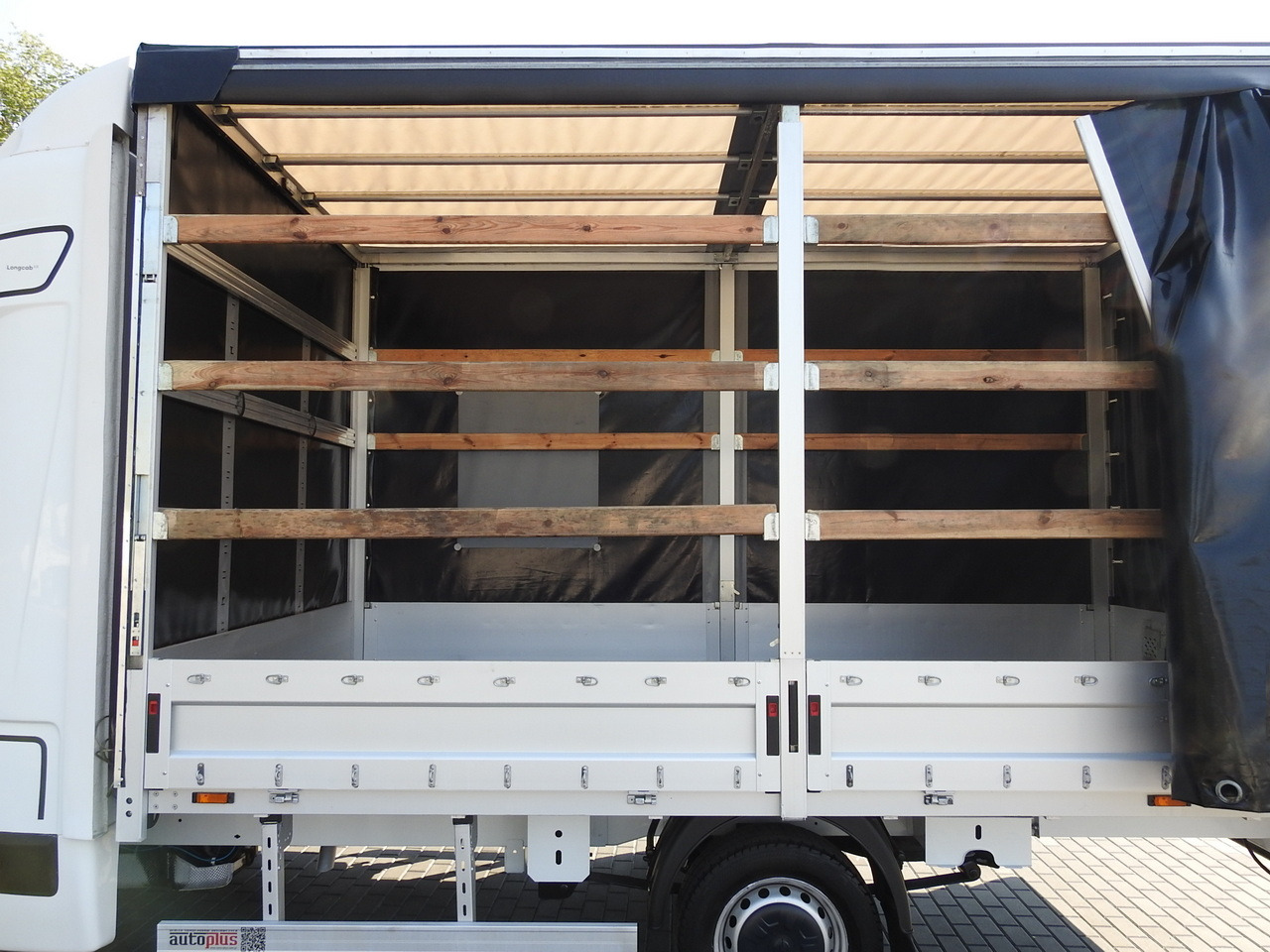 Curtain side van OPEL MOVANO TARPAULIN 8 PALLETS WEBASTO CRUISE CONTROL AIR CONDITIONING LED LIGHTS PNEUMATICS 165HP: picture 28 Curtain side van OPEL MOVANO TARPAULIN 8 PALLETS WEBASTO CRUISE CONTROL AIR CONDITIONING LED LIGHTS PNEUMATICS 165HP: picture 28